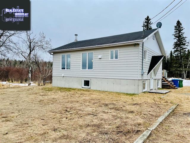 Property 3863 Rg De La Carriere img1