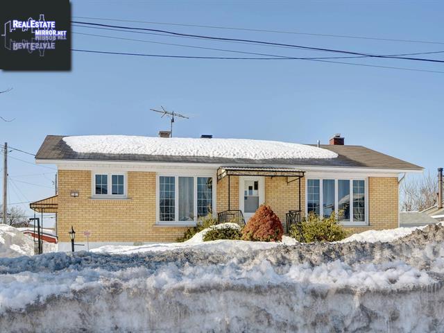 Property 4 Rue Casavant main img