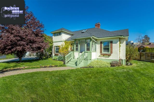 Property 386 Park Avenue main img