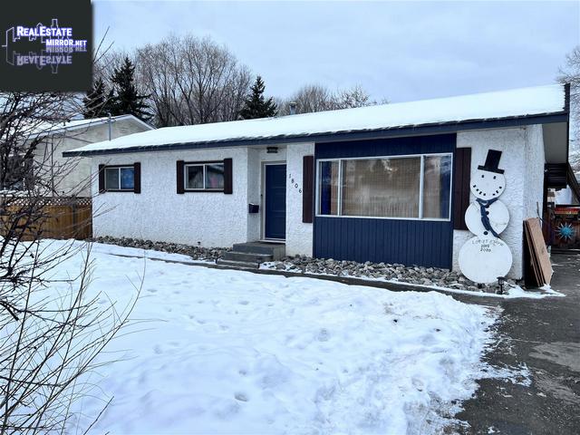Property 1806 43 Street main img