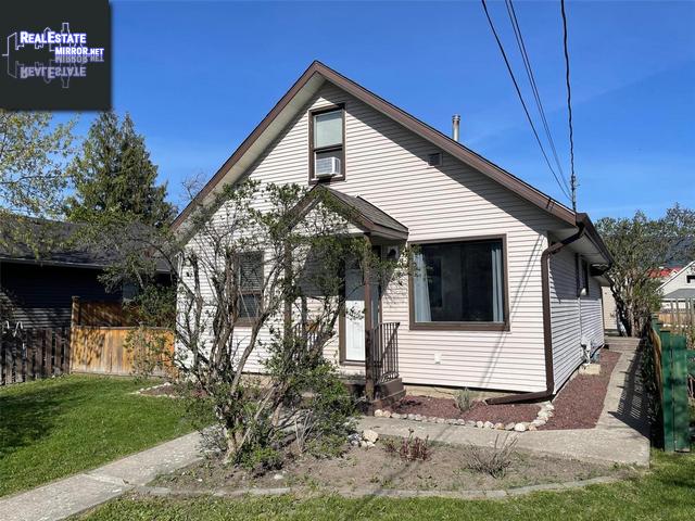 Property 3007 38 Street img1
