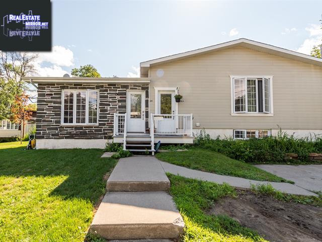 Property 24-24a 24e Avenue S. main img