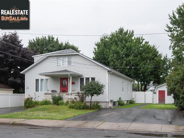 Property 299-299a Rue Adelaide img1