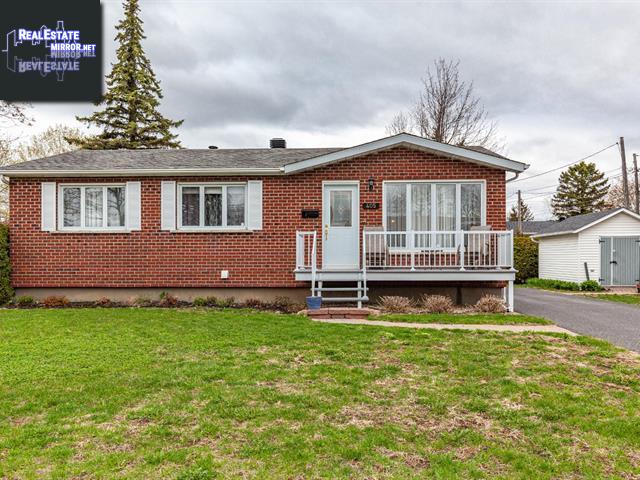 Property 405 Rue Papineau main img