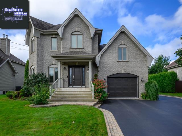 Property 195 Rue Suzor-Cote main img