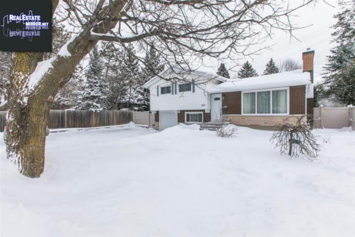 Property 3373 Riverside Drive main img