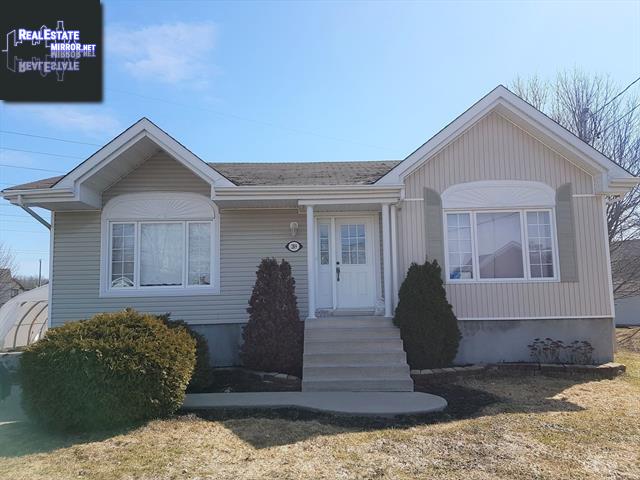 Property 289 Av. Des Pluviers main img