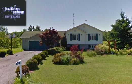 Property 3412 Russland Road main img