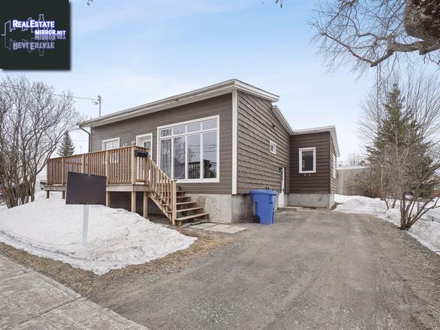 Property 42 Rue Hamelin main img