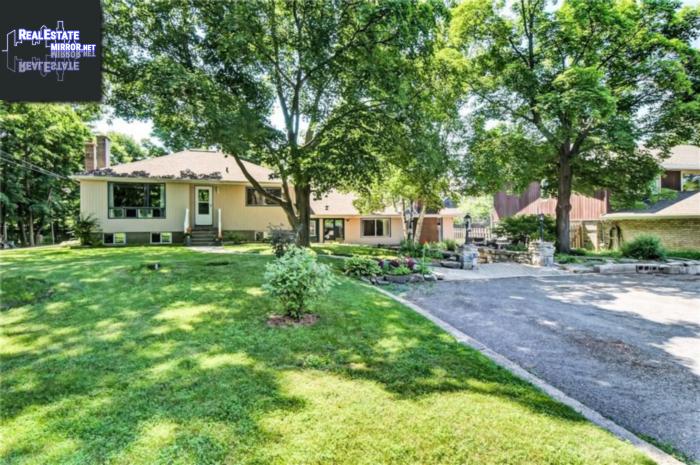 Property 1226 Old Carp Road main img