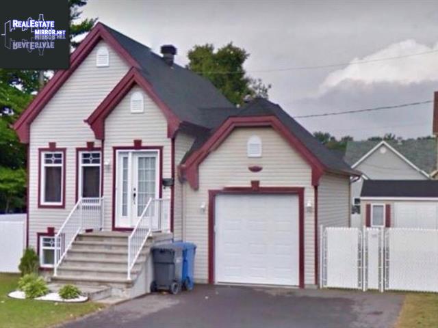 Property 1815 Rue Arthur-Aime-Bruneau main img