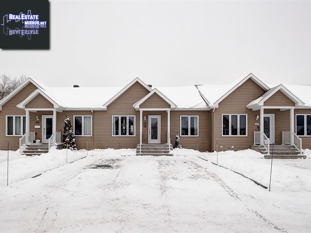 Property 921 Av. Fournier main img