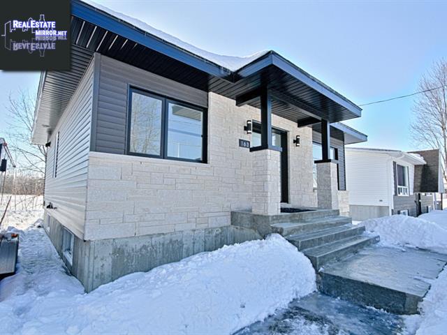 Property 163 4e Avenue main img