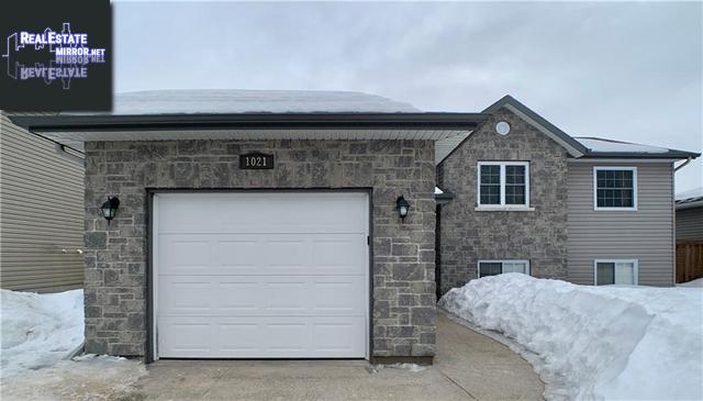 Property 1021 Riverstone Trail main img