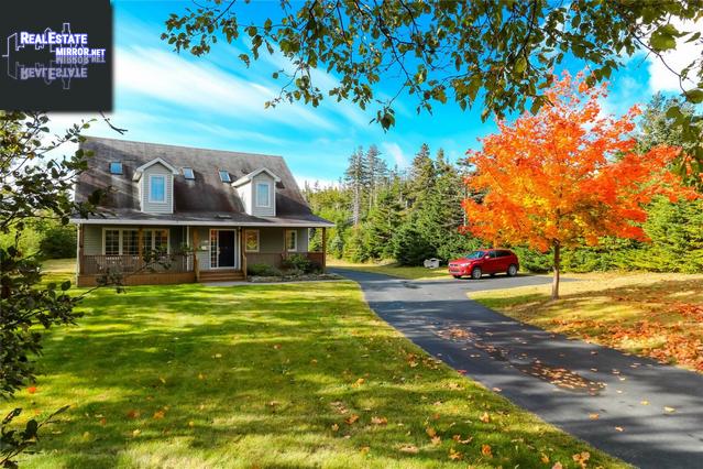 Property 218 Buckingham Drive main img