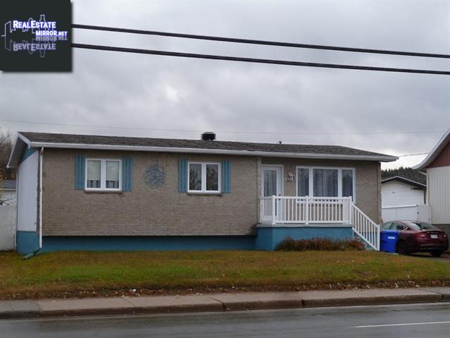 Property 1374 Boul. Ducharme main img