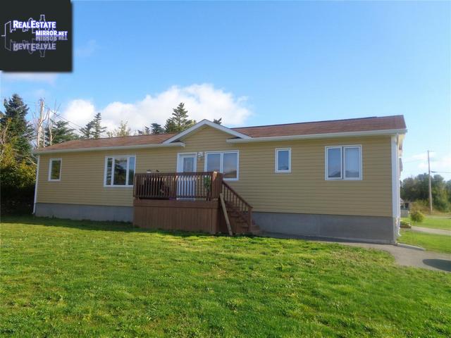 Property 22 Whalen Crescent main img