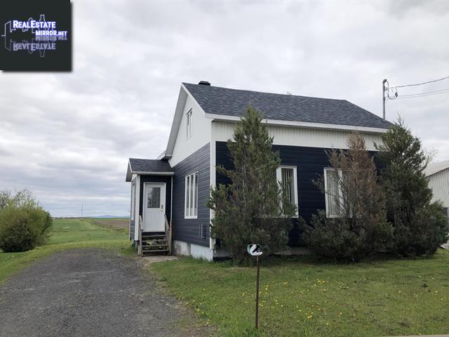 Property 1021 Rue Principale main img