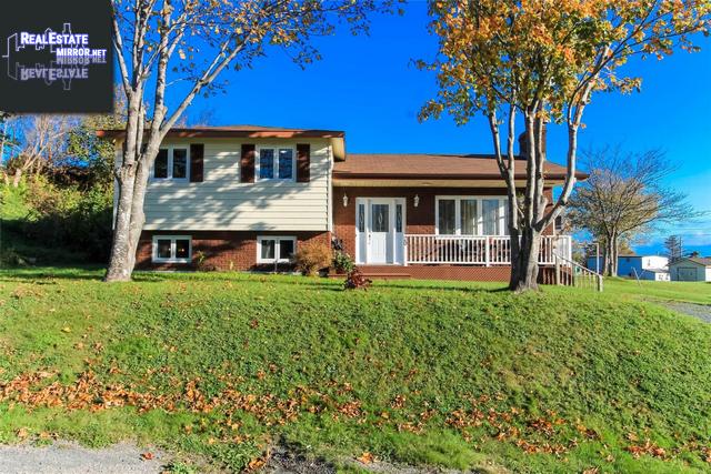 Property 18-20 Connors Hill main img