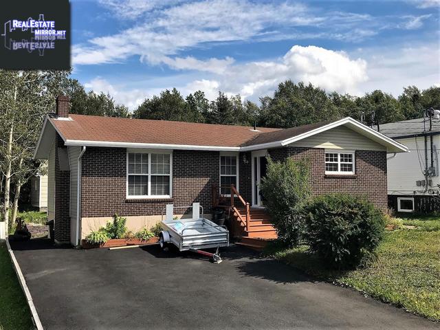 Property 28 Emerald Avenue main img