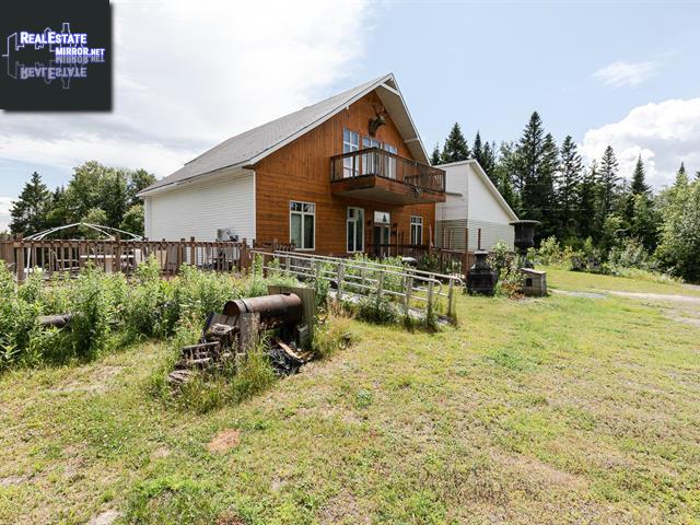 Property 1800 Rue Des Lilas main img
