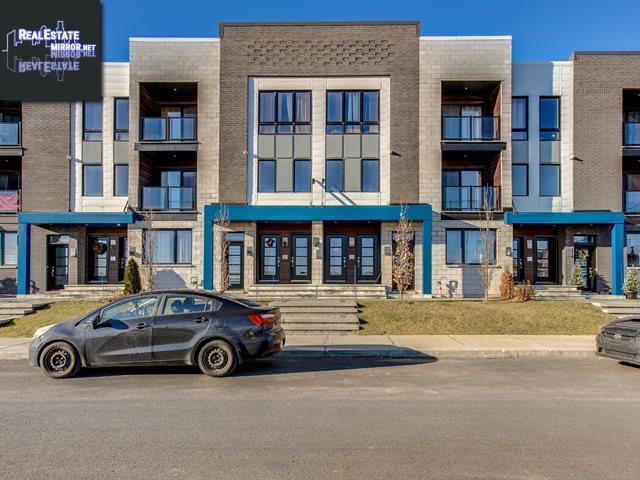 Property 387-391 Rue Dambre main img