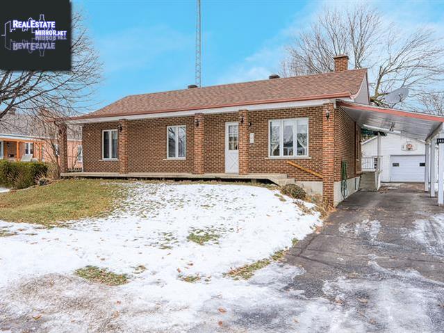 Property 1414 Rue Chambly main img
