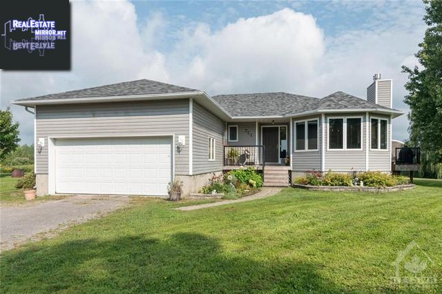 Property 711 Sanderson Road main img