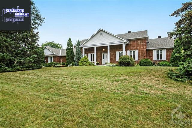 Property 1652 Marronier Court main img