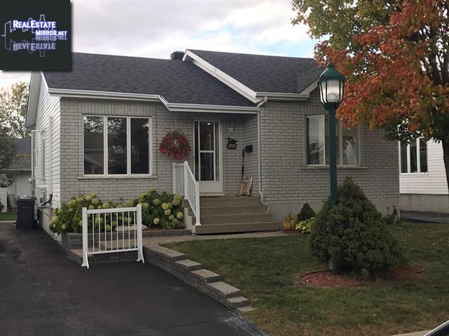 Property 1295 Rue De Madrid main img