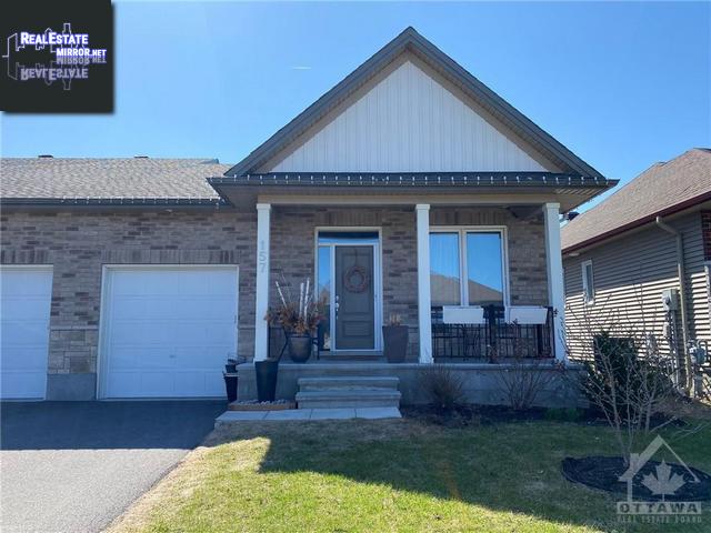 Property 157 Boxcar Crescent main img