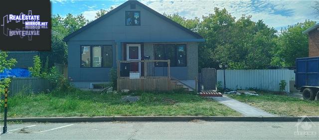Property 396 Brant Street main img