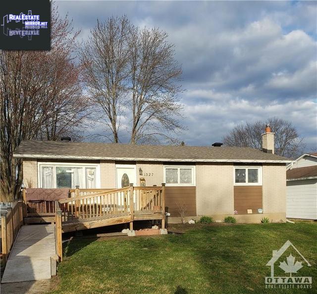 Property 1527 Beaconfield Street main img