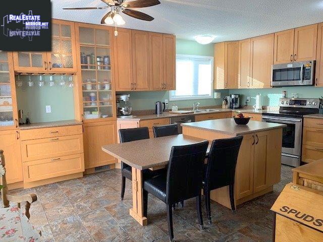 Property 10 Tamarack Drive main img