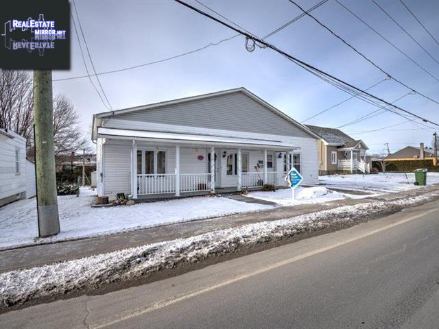 Property 1581z Rue Landry main img