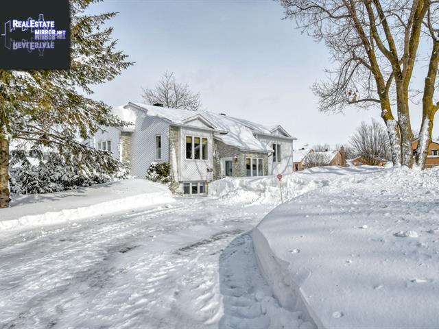 Property 350 Rue Chateauguay main img
