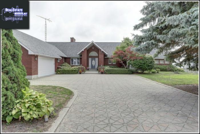 Property 11 Pebble Beach Drive main img