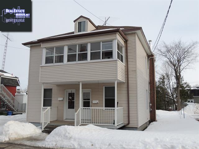 Property 223-225 Rue Wilson main img