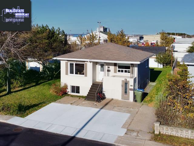 Property 272 Av. Iberville main img
