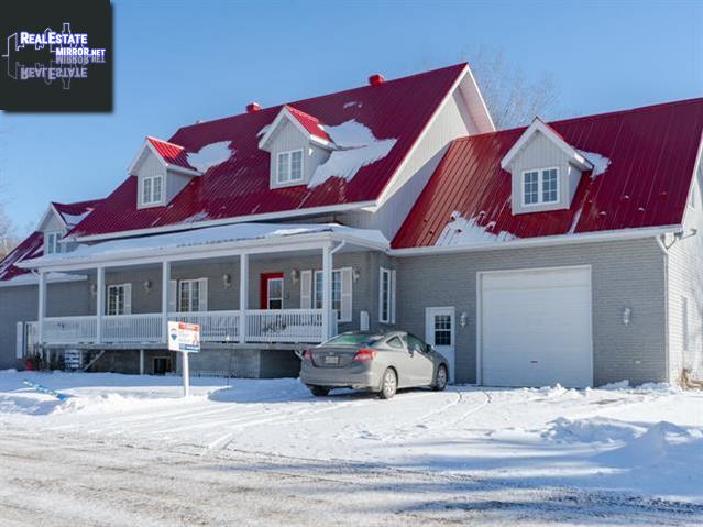Property 3650 3e Av. Du Domaine-Patry main img