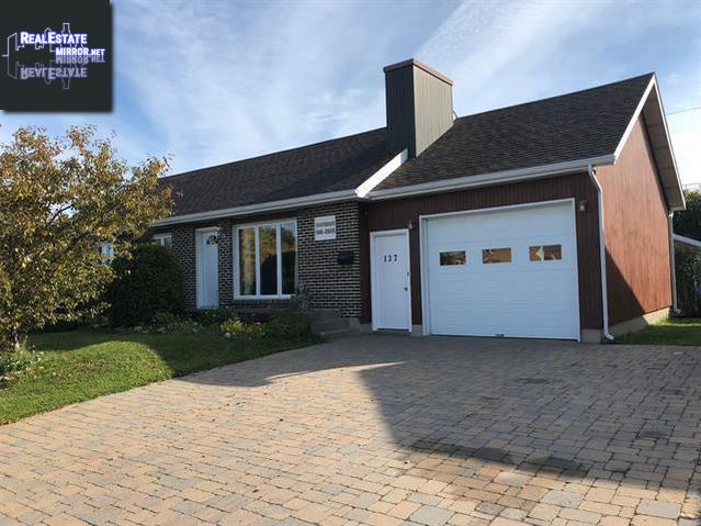 Property 137 Rue Champlain main img