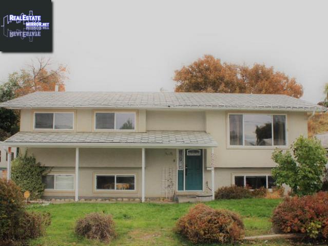 Property 2863 Cranna Cres main img