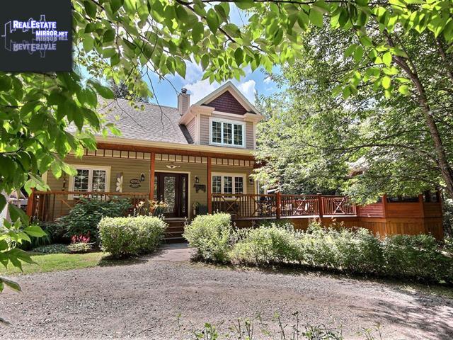 Property 290 Rue Jill main img