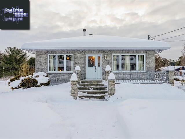 Property 2930 Rue Du Potager main img
