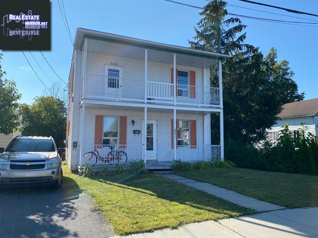 Property 851-853 2e Avenue main img