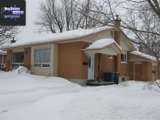 Property 350 Rue St-Pierre main img