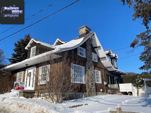 Property 1201 Ch. De La Montagne main img