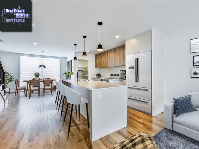 Property 223-2 15e Avenue img1