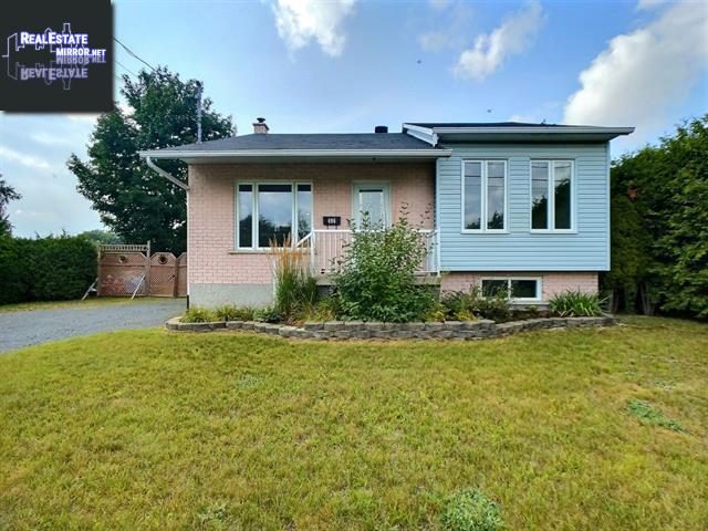 Property 496 Rue Sylvio main img