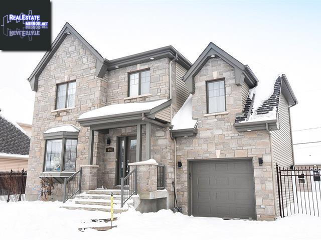 Property 191 Rue Jacques-Plante main img